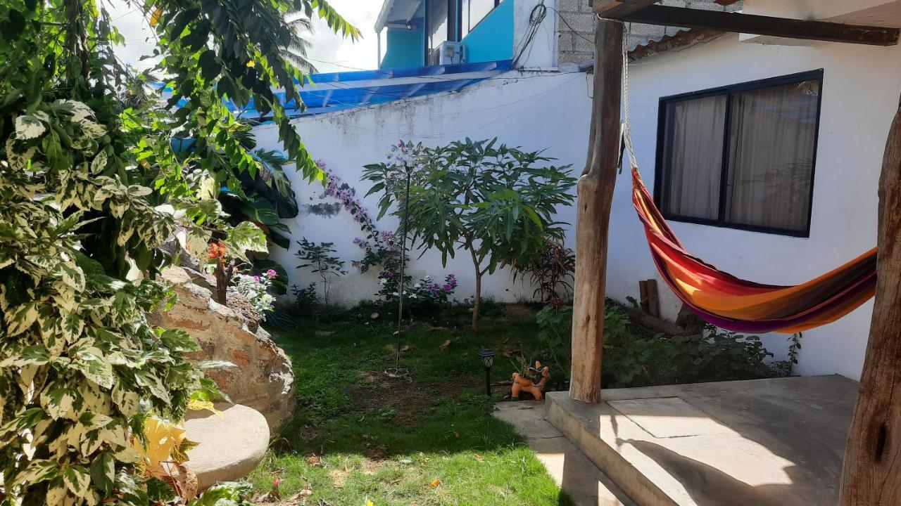 Alma De Cedrela Appartement Puerto Ayora  Buitenkant foto
