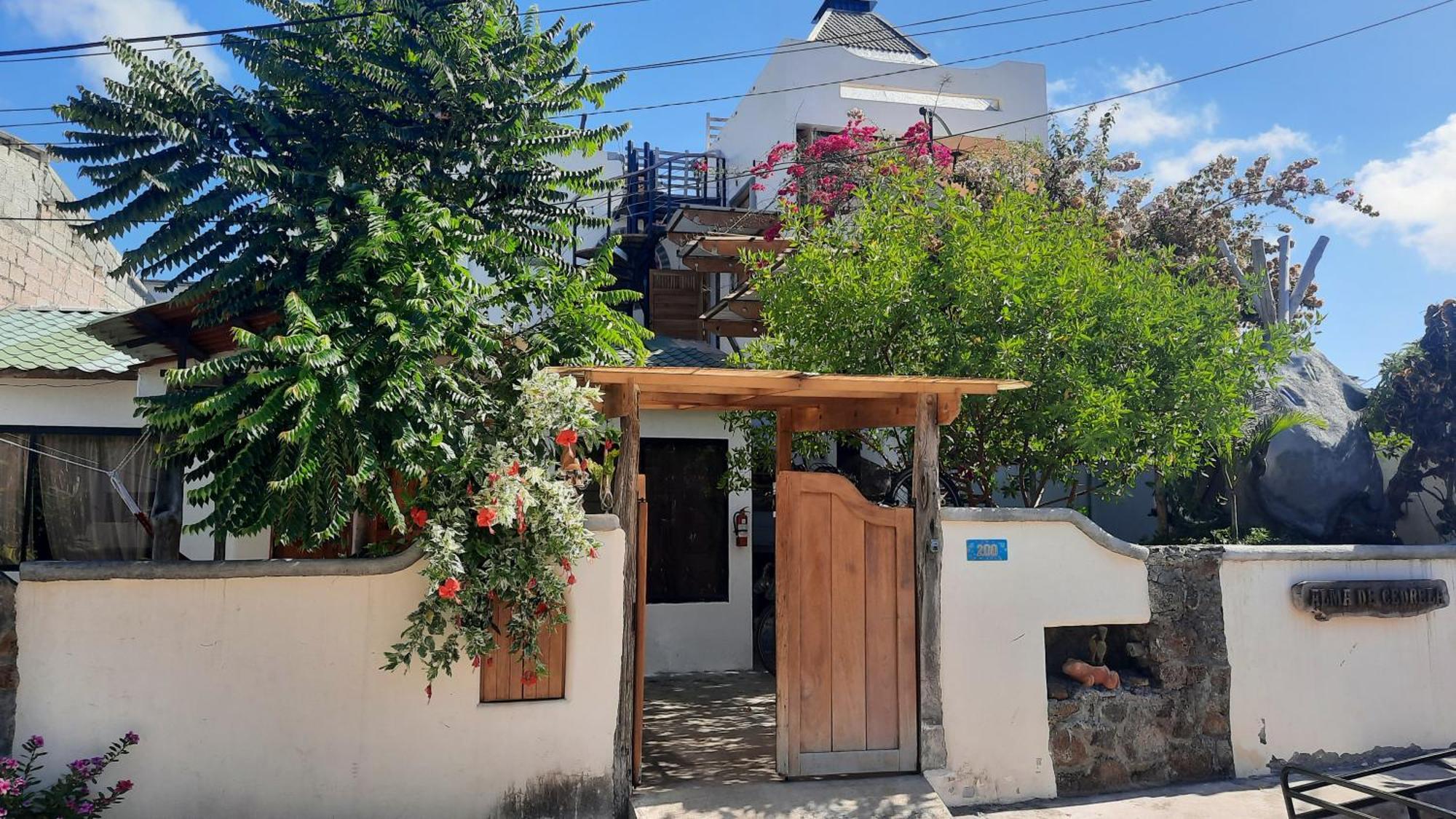 Alma De Cedrela Appartement Puerto Ayora  Buitenkant foto