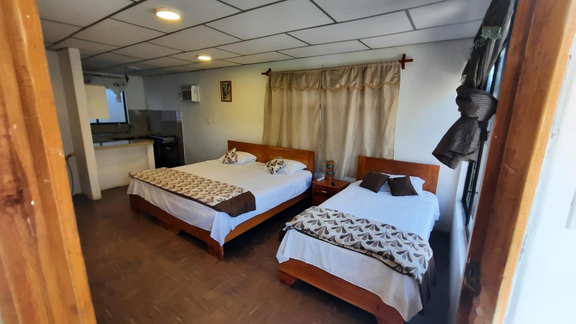 Alma De Cedrela Appartement Puerto Ayora  Buitenkant foto